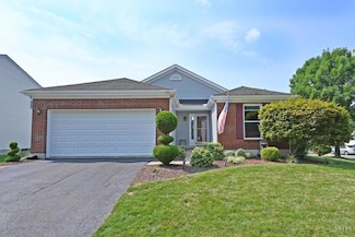881 Weeping Willow Ln, Maineville, OH 45039
