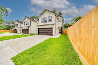10512 Exeter St, Houston, TX 77093