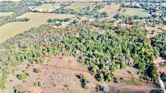 402 Professor Smith, Gause, TX 77857