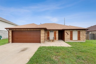 3242 Spring Meadow Ln, Grand Prairie, TX 75052