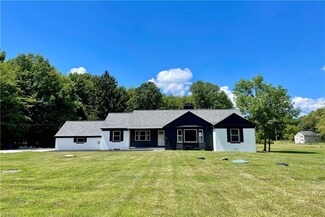 4330 Brainard Rd, Chagrin Falls, OH 44022