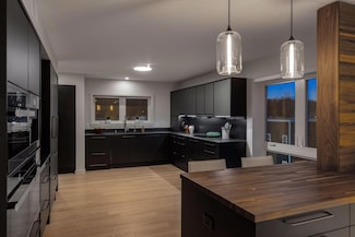 2221 Youngman Ave Unit 402, Saint Paul, MN 55116