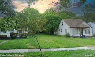 9270 Auburn St, Detroit, MI 48228