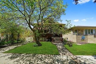 3732 Wisconsin Ave, Berwyn, IL 60402