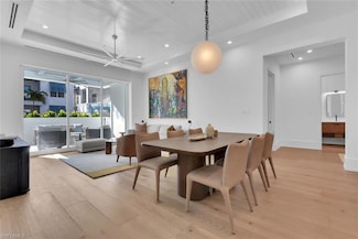 201 8th St S Unit 207, Naples, FL 34102