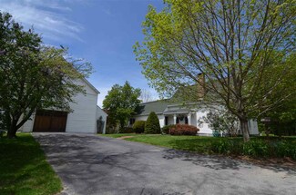 26 High St, Sunapee, NH 03782