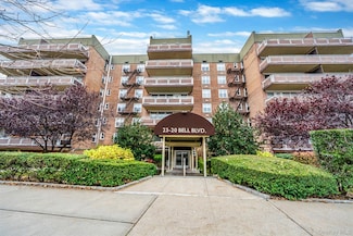 23-20 Bell Blvd Unit 6J, Bayside, NY 11360