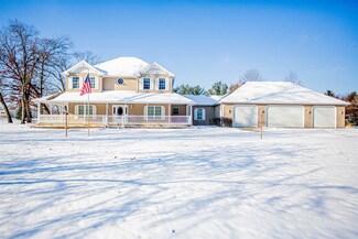 53229 Pine Brook Dr, Bristol, IN 46507