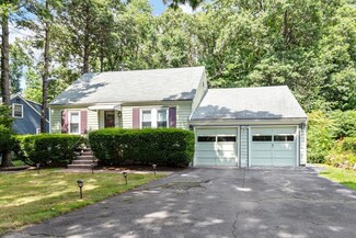250 Walnut St, Saugus, MA 01906