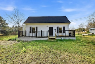 507 E Maple St, Whitewright, TX 75491