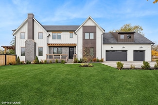 2411 Woodlawn Rd, Northbrook, IL 60062
