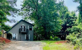 1207 Cardinal Rd, Murphy, NC 28906