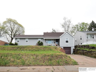 3723 N 54th St, Omaha, NE 68104