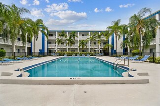 350 79th Ave N Unit 310, Saint Petersburg, FL 33702