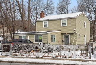 89 Lebanon St, Melrose, MA 02176
