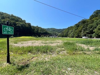 003 Cedar Creek Rd, Pikeville, KY 41501