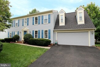 13112 Bradley Farm Dr, Herndon, VA 20171