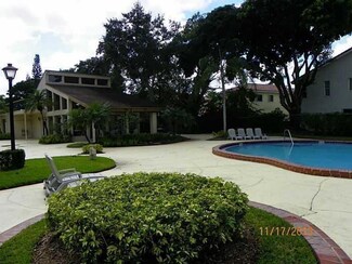 138 Wimbledon Lake Dr Unit 107, Plantation, FL 33324