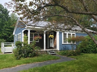548 Oakland Rd, Belgrade, ME 04917