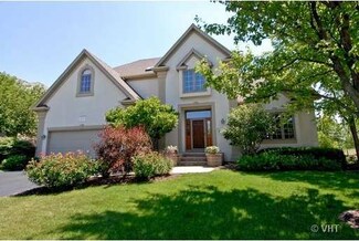 2616 Willow Ridge Dr, Naperville, IL 60564