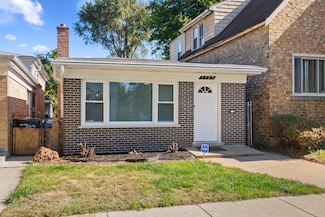 7709 S Champlain Ave, Chicago, IL 60619