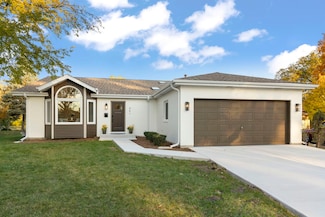 641 N Highview Ave, Addison, IL 60101