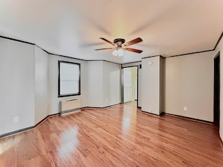 12 Holmes St, Nashua, NH 03060