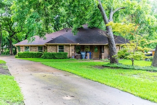 1237 Linkwood Ln, Lancaster, TX 75146