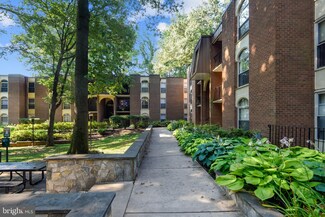 3352 Woodburn Rd Unit 31, Annandale, VA 22003