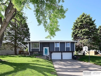 10315 P St, Omaha, NE 68127