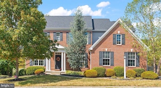 2370 Dewey Ln, Enola, PA 17025