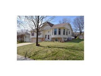 10118 N Wyandotte St, Kansas City, MO 64155