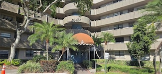 1001 Colony Point Cir Unit 305, Pembroke Pines, FL 33026