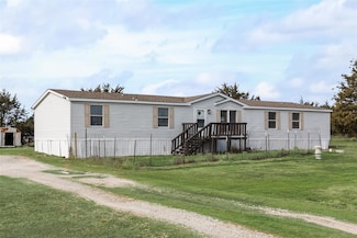 85 Gun Club Rd, Denison, TX 75021