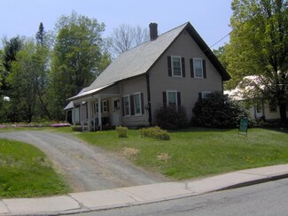 18 School St, Randolph, VT 05060