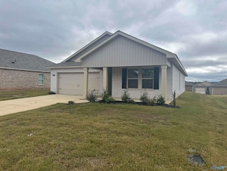 417 Jackson Point Cir, Huntsville, AL 35811