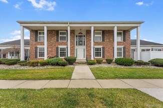 4655 Leisure Ln Unit 48, Trenton, MI 48183