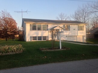 459 S Second St, Upland, IN 46989