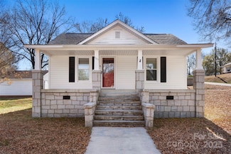 905 W 8th St, Kannapolis, NC 28081