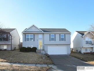 15401 Willit St, Bennington, NE 68007