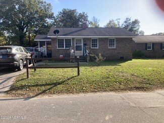121 W Hicks St, Edenton, NC 27932