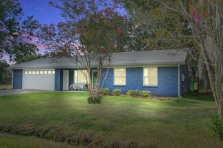 2071 S Shore Dr, Charleston, SC 29407
