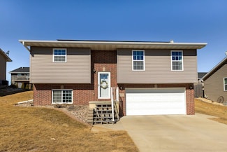 2025 Cobalt Ct, Dubuque, IA 52001