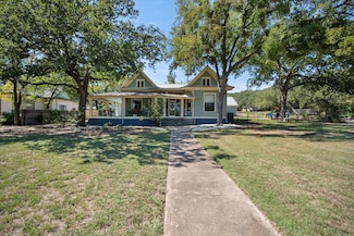 1209 NW 4th Ave, Mineral Wells, TX 76067