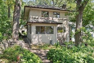 2203 Como Ave, Saint Paul, MN 55108