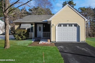3 Valley Ct, Whiting, NJ 08759