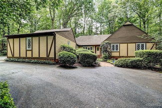 2440 Camelback Rd, North Chesterfield, VA 23236