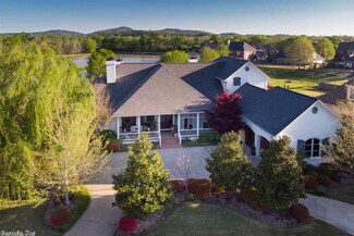 8718 Ranch Blvd, Little Rock, AR 72223