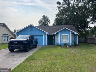 102 Blueberry Ct, Kingsland, GA 31548