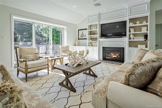 39 Sloop Walk, Ocean Beach, NY 11770